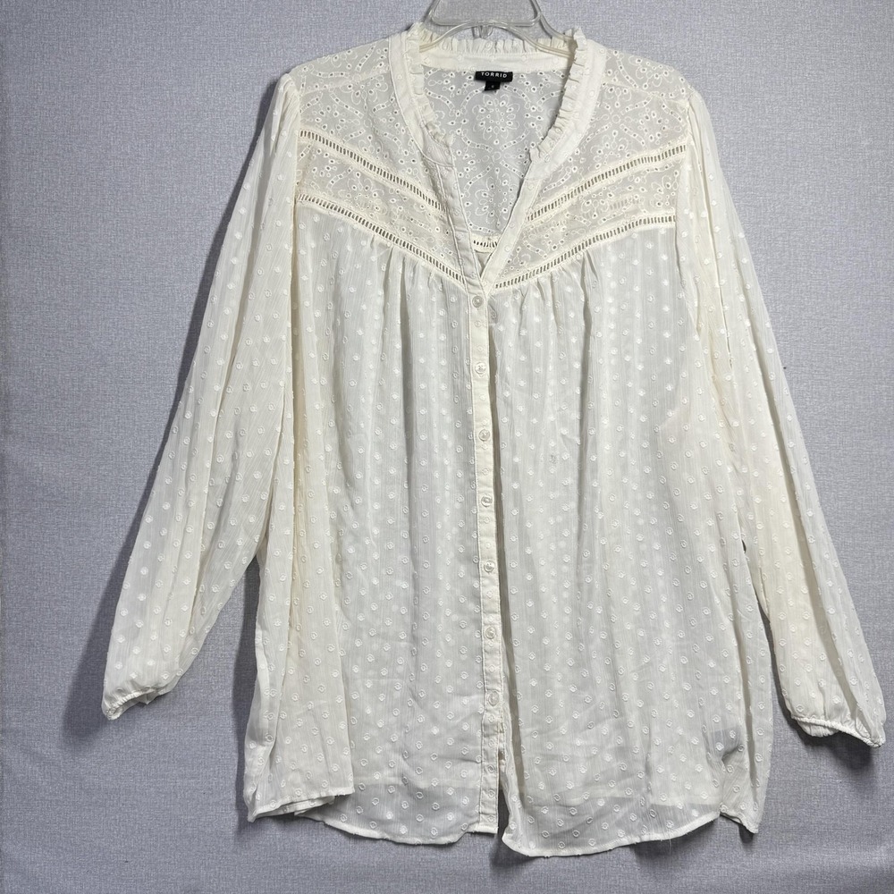 Torrid Blouse Womens 5 White Swiss Dot‎ Embroidered Button Front Tunic Top Boho